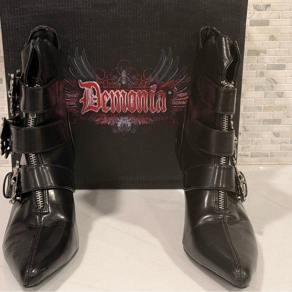 Pleaser Women's Black Pointed Skull Buckle Ankle Boots - Picture 6 of 7